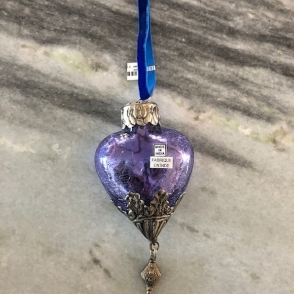 NWT Heart Shaped Glass Christmas Ornament set with metal accents (Periwinkle blu - Picture 5 of 6